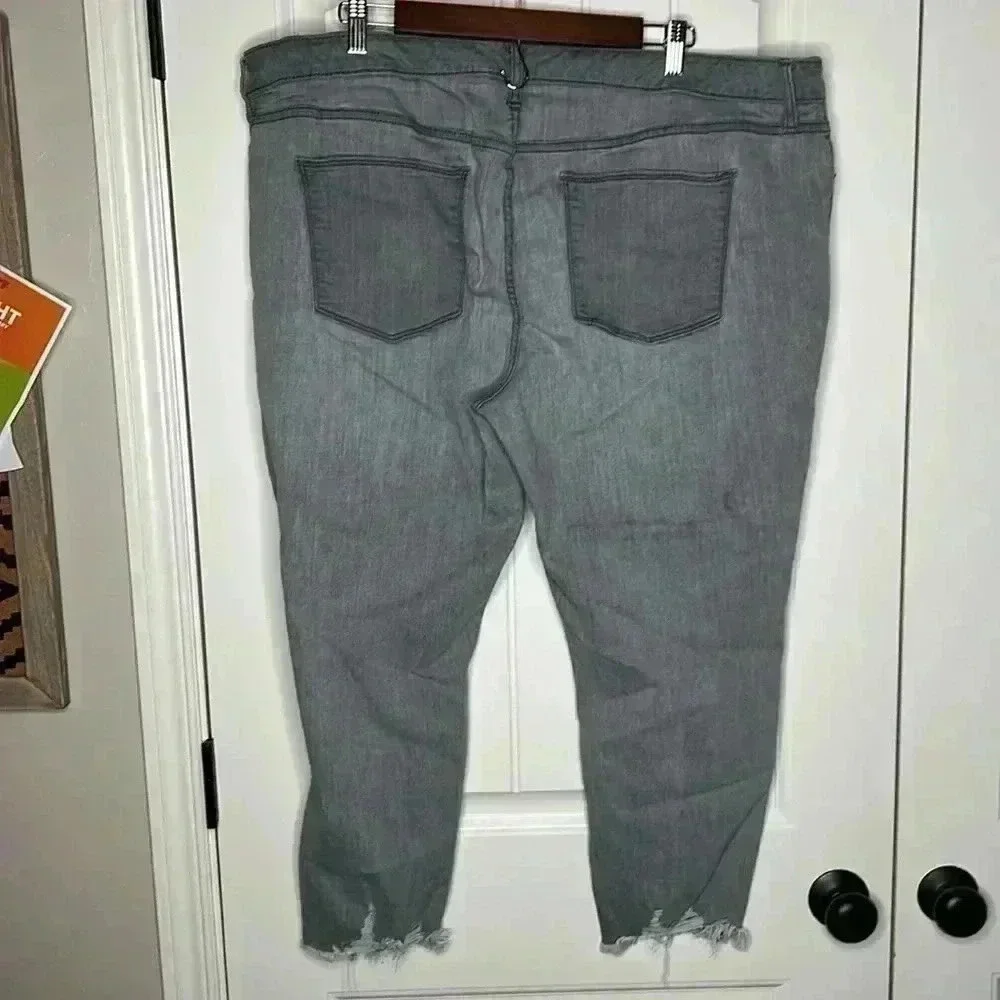 Universal Thread Jean capris